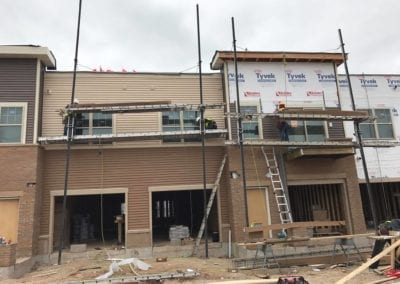 installing-commercial-siding-by-roofers